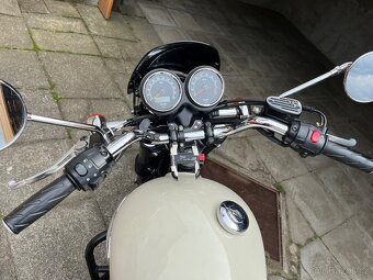 Triumph Bonneville T100 (2012) - 8