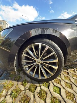 Škoda Superb 3 Laurin&Klement - 8