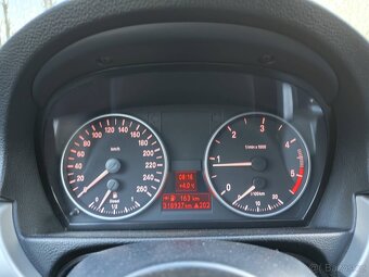 BMW Rad 3 Touring 318d - 8