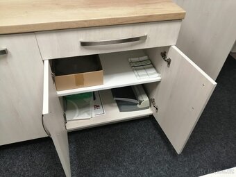 Sestava nábytku do zázemí prodejny od KN - LUMIR s.r.o. - 8