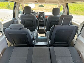 Chrysler Grand Voyager RT 3.8 V6 EU 2009 - 8