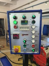 Vakuový tvářecí lis - 8