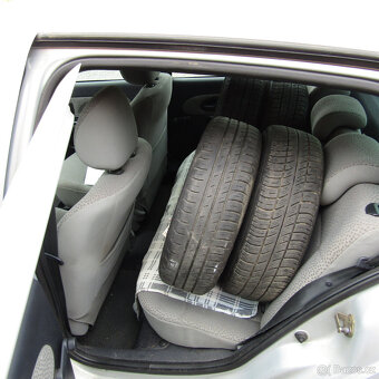 Renault Clio 1,2i 43kw, NAJETO 66 001km - 8