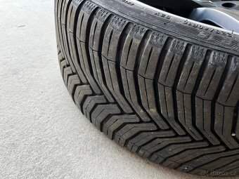 Sada Alu kol 8J, R18 včetně pneu 225 (VW) 5x112 - 8