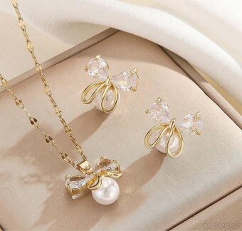 Elegantní dámské soupravy - 8