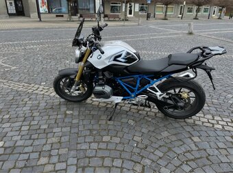 BMW R1200r - 8
