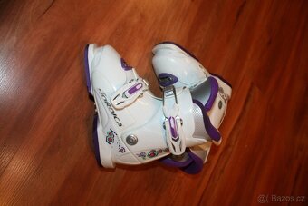 divcí lyže Atomic 70 cm , lyžaky Elan - 8