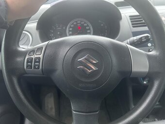 Suzuki Swift 1,3 - 8