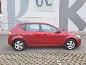 Kia Cee´d, 1.6CRDI ČR 2.MAJ PĚKNÉ AUTO - 8
