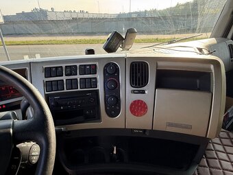 Renault Premium 460 lowdeck - 8