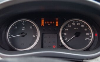 Opel Vivaro 2.0 CDTI 9 miestne 84kw - 8