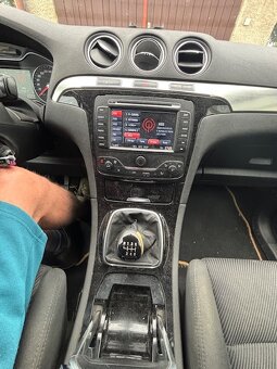 Prodám Ford S-Max - 8
