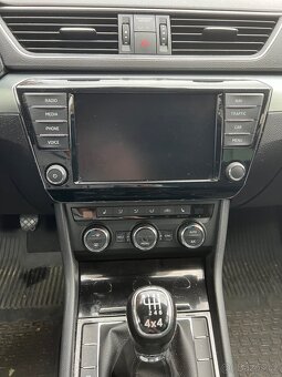 ŠKODA Superb 2.0 TDI 4x4 Ambition, 2019, TOP výbava - 8