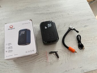 AKU KOMPRESOR - Digitální bezdrátový kompresor 120 W, 7,4 V, - 8