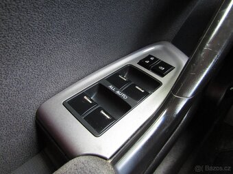Honda Accord 2.2 i-DTEC , 110 kW nafta, 2009 - 8