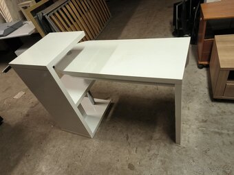 Bytový nábytek, pračka, postele , gauče , stolky , televize - 8