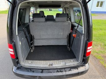 VW Caddy Maxi 7míst 2013 DSG 1,6d 75kw 329000km nové rozvody - 8