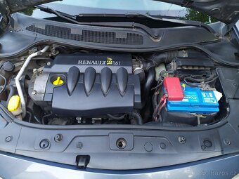 Renault Mégane combi 1.6 16v r.v.4/2006 - 8