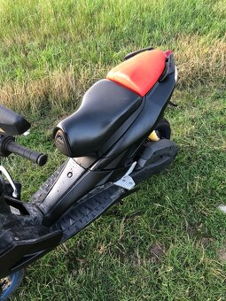 Aprilia sr 50 factory - 8