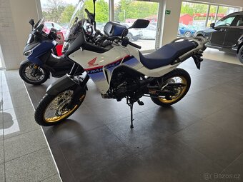 Honda Transalp 750 - 8