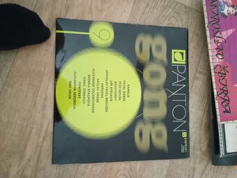 Dobrý den.Nabizim staré LP - 8