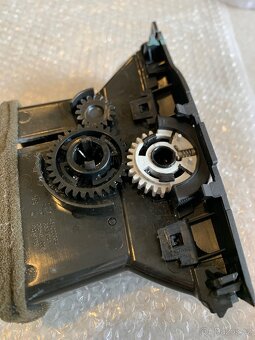 Pravý výdech topení pro Opel Corsa E 2014-2019 - 8