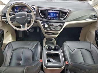 CHRYSLER PACIFICA HYBRID LIMITED 2018 - 8