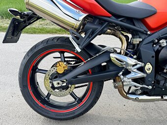 Triumph Street Triple 675 R 78KW - 24 tis. KM, ČR, r. 2010 - 8