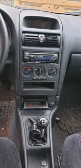Opel Astra G Caravan 1.6 16v - 8
