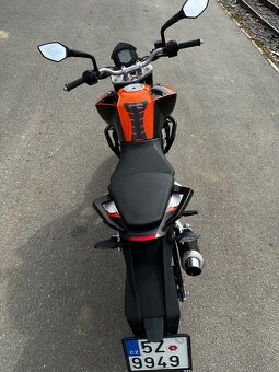 KTM Duke 125 - 8