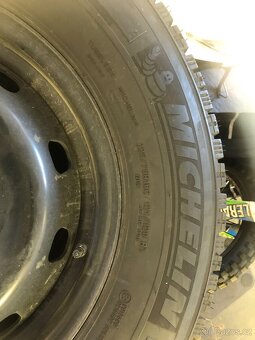 Zimní pneu Michelin snow 9,1mm 225/75/16C - 8