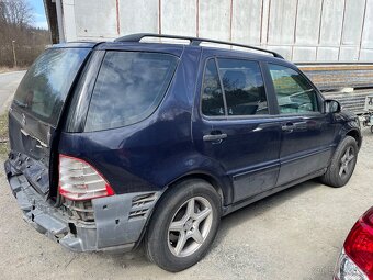 Mercedes ML 270 CDI W163 havarované - 8