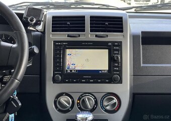 Jeep Compass Rallye Limited 2.0CRD 4x4 manuál 103 kw - 8