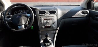 Ford Focus 2,0i 16V  Carving  107 kw  kombi - 8