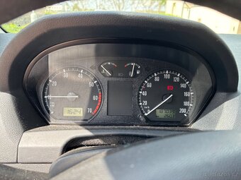 Škoda Fabia 1.4 MPI (AQW), r. 2002 – ideální pro začátečníky - 8