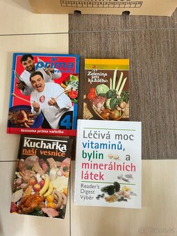 prodám kuchařky - jako nové - 8