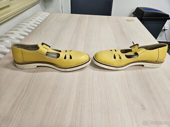 Prodám pánské žluté kožené sandály vel. 44-441/2 - 8