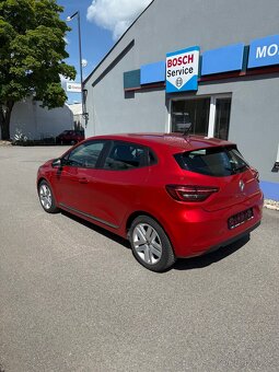 Renault Clio - 8