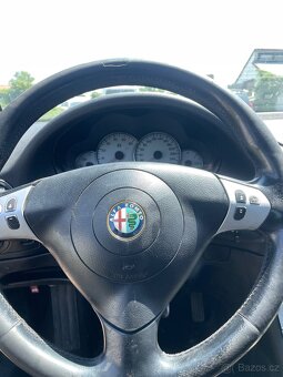 Alfa Romeo 166 - 8