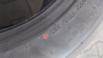 Prodám 2 x letní pneu Maxxis 215/65/17 - 8