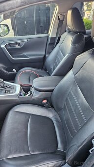 Toyota RAV4. - 8