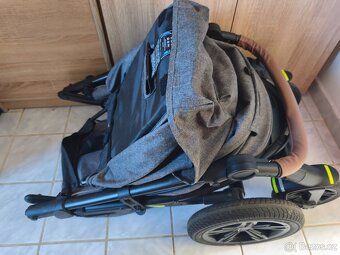 Sportovní kočárek Lionelo - 8