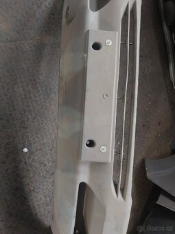 Přední část mercedes sprinter 2006 - 8