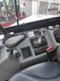 Pásový Bagr Bobcat E50Z 5000kg Klimatizace - 8