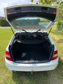 Mercedes C250 4MATIC Avantgarde, 150 kW, po servisu - 8