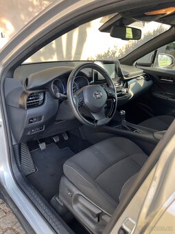 Toyota C-HR 1.2 85kW 1.MAJITEL ČR NAVI LED KAMERA VÝHŘEV - 8