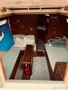 Dánská kajutová plachetnice Bandholm 27 s vlekem - 8