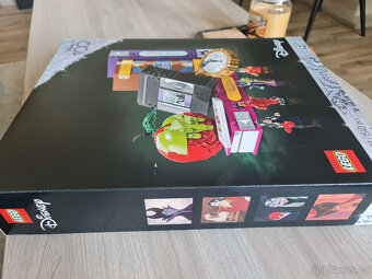 LEGO® Disney™ 43227 Symboly padouchů + mini dárek - 8