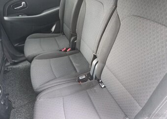 Kia Carens 1.7 - 1. MAJ - 7 MÍST - 8