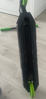 prodám Chilli base scoot freestyle koloběžku - 8